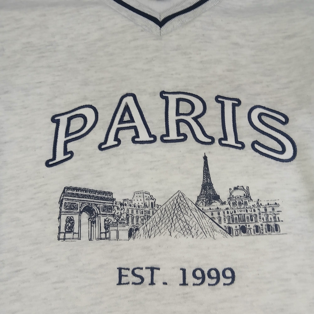 Paris Graphic Sweatshirt Size Large Long Sleeve